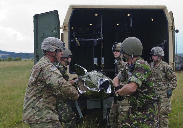 US Soldiers rehearse for critical real-world medical emergencies in Romania