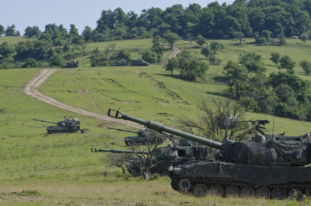 1st Cavalry DIVARTY takes lead during Exercise Getica Saber 17