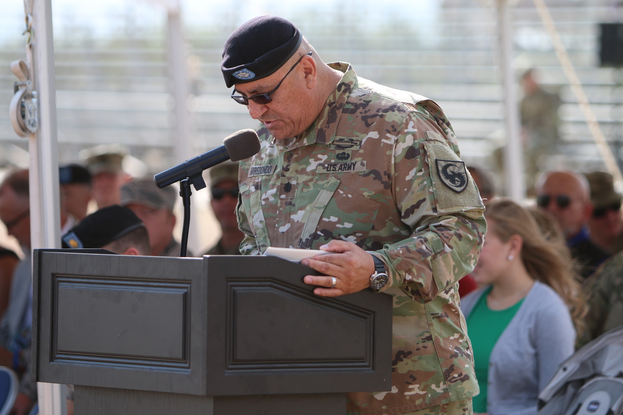 305th Military Intelligence Battalion welcomes new commander  Article