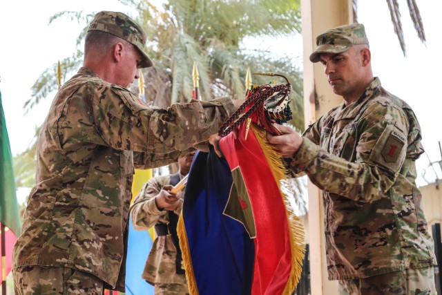 1st Infantry Division Transfers Mission to 1st Armored Division