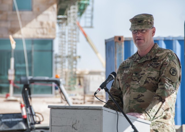 Fort Bliss Replacement Hospital holds Dry-in ceremony
