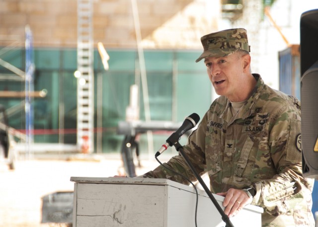 Fort Bliss Replacement Hospital holds Dry-in ceremony