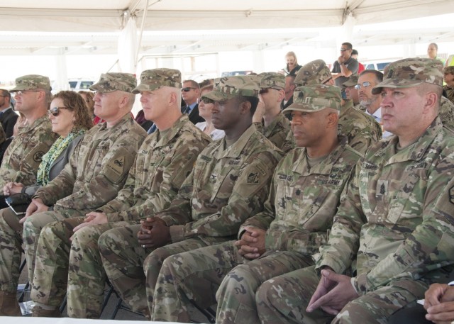 Fort Bliss Replacement Hospital holds Dry-in ceremony