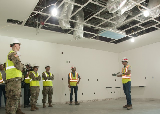 Fort Bliss Replacement Hospital holds Dry-in ceremony