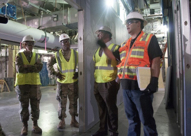 Fort Bliss Replacement Hospital holds Dry-in ceremony