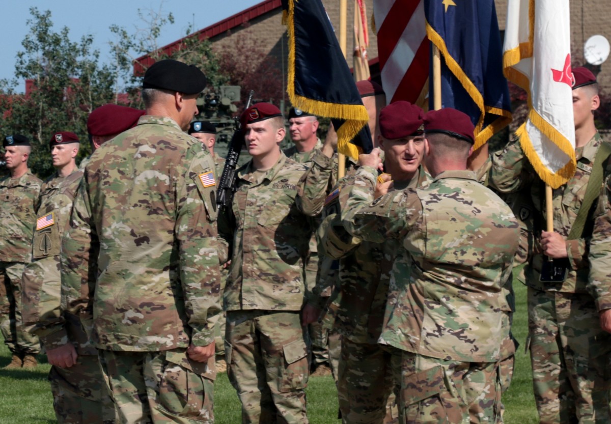 O'Neil becomes commander of USARAK | Article | The United States Army