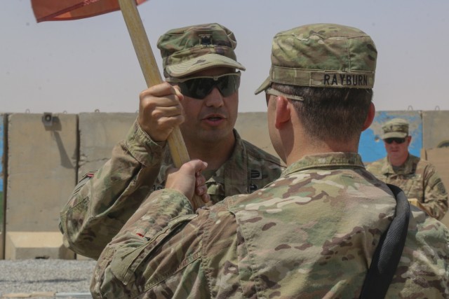 Soldierly siblings: Brother, sister reunite downrange