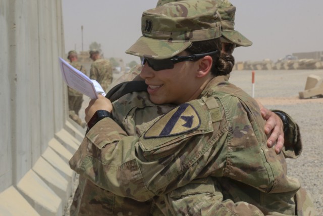 Soldierly siblings: Brother, sister reunite downrange