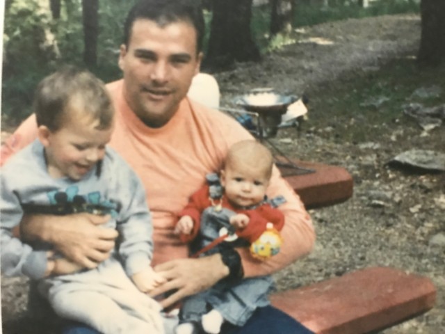 Soldierly siblings: Brother, sister reunite downrange