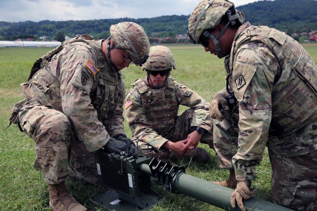 Army Signal Soldiers innovate communications solution to enable mission command 