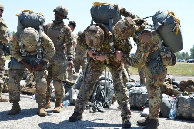 Paratroopers depart Papa Air Base