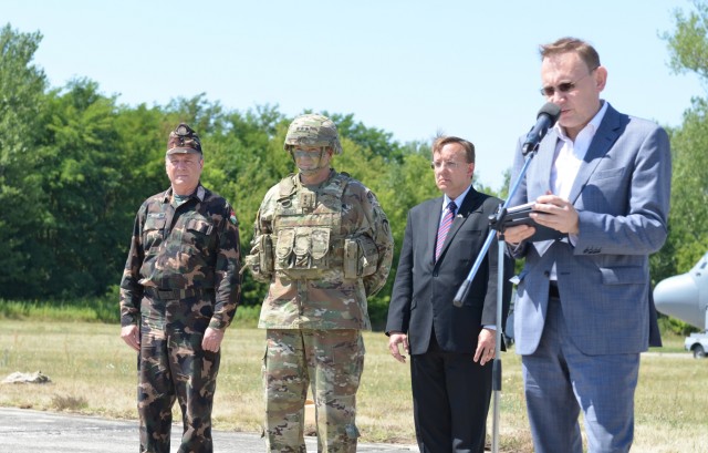 Paratroopers depart Papa Air Base