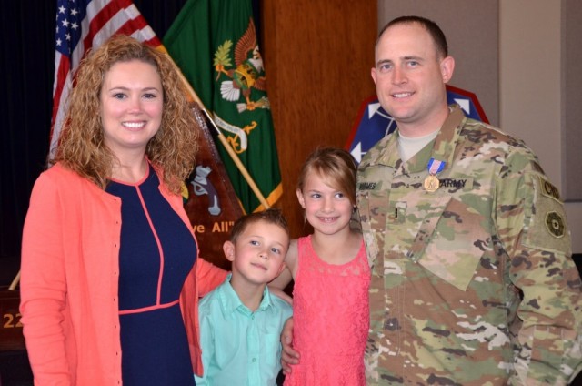 Army Warrant Officer receives prestigious Soldier's Medal for saving civilian from burning car