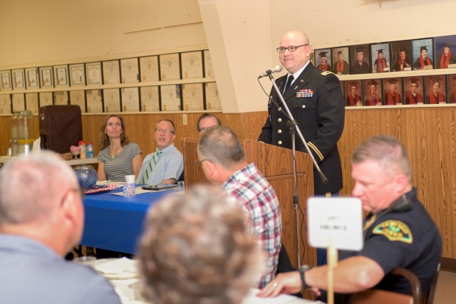 First Army chaplain addresses Geneseo Mayor's Prayer Breakfast