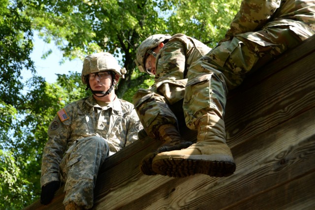 New York Army National Guard Future Leaders Course hones junior Soldiers skills