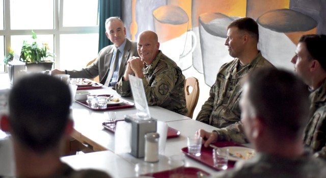 LTG Dahl visits USAG Ansbach