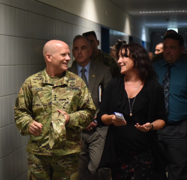 LTG Dahl visits USAG Ansbach