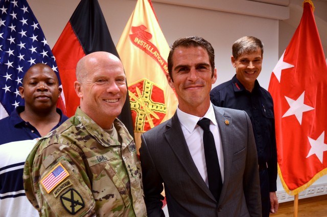 LTG Dahl visits USAG Ansbach