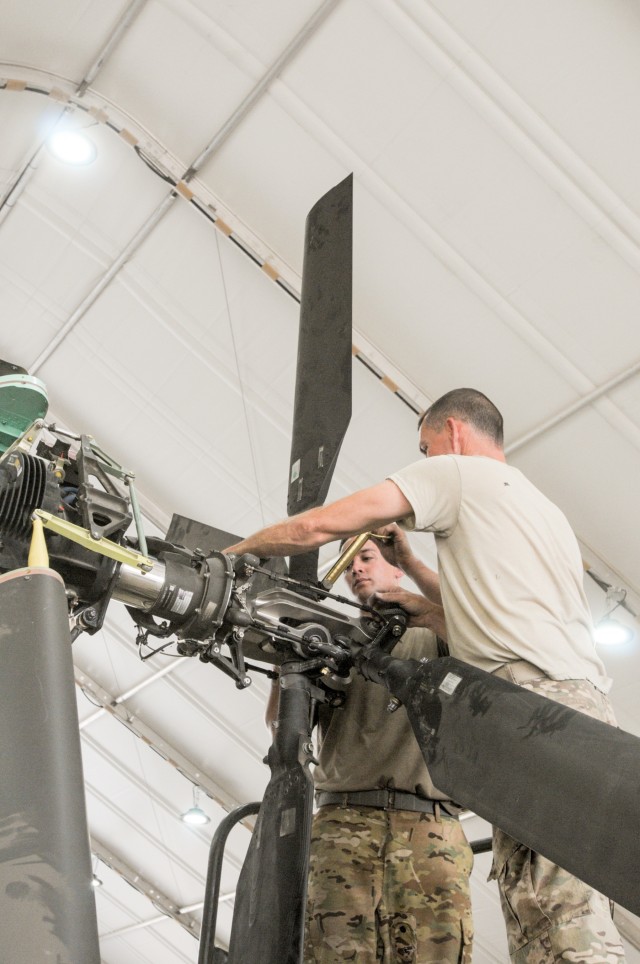 National Guard Soldiers lead the way with AH-64E phase maintenance