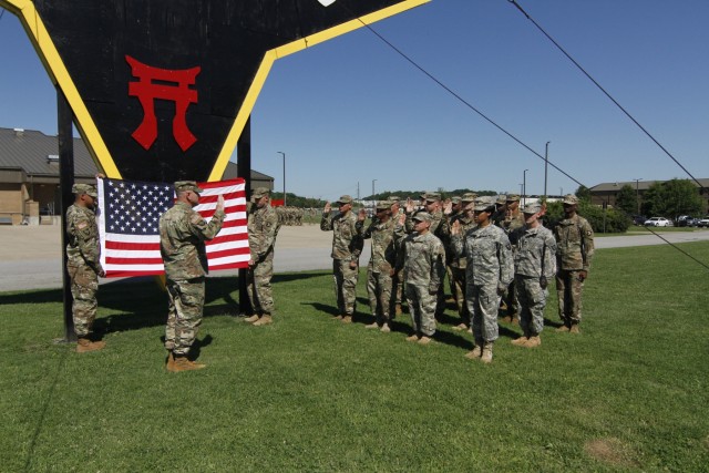 Sustainment Brigade conducts  mass reenlistment