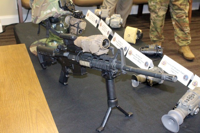 Army aims to field new weapon sight that wirelessly pairs with night vision goggles