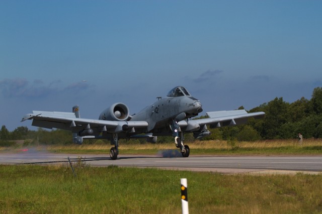 Army, British soldiers seamlessly integrate air and land readiness in Estonian exercise