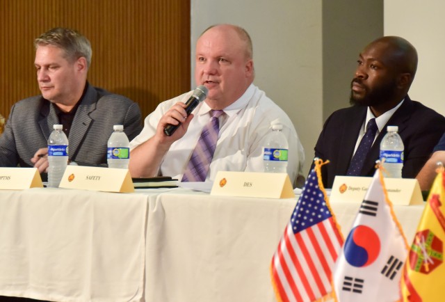 USAG Yongsan hosts townhall meeting