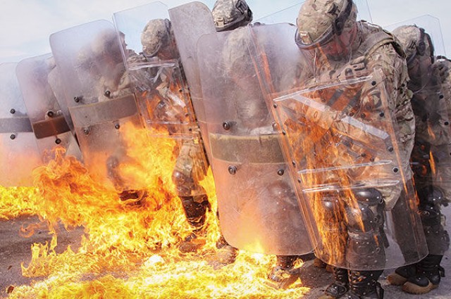 U.S. Army 101st Airborne Crest Rendezvous with Destiny (each) 海外