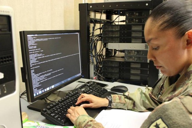 Army looking for technically inclined Soldiers to apply for network operations program