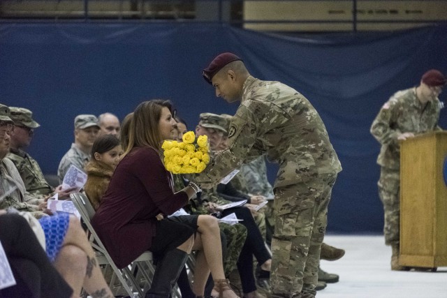 Flowers for wife of the incoming commander