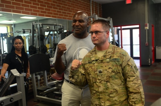 Evander Holyfield visits Marne Soldiers