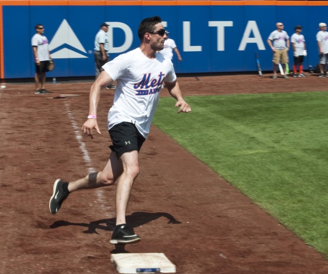 Army takes swing at New York Mets softball classic
