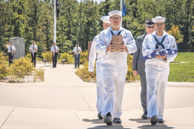 Fort Leonard Wood community honors Navy veteran