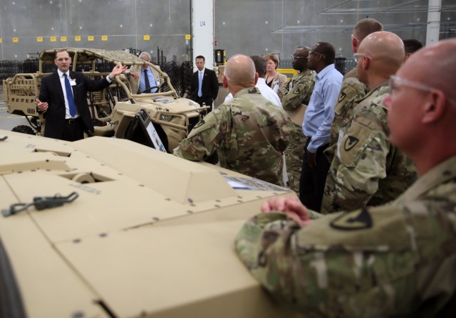 Summit brings Army industry leaders new perspective
