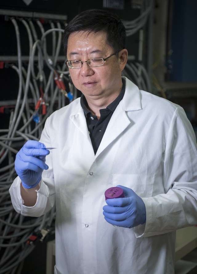 Army, UMD researchers develop water-based lithium-ion batteries that don't explode