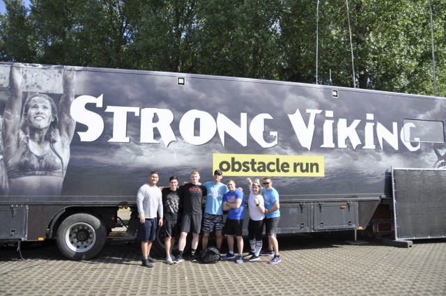 Service members tackle the Strong Viking challenge