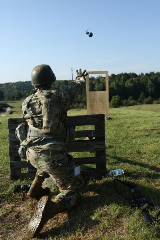 Frag Out!