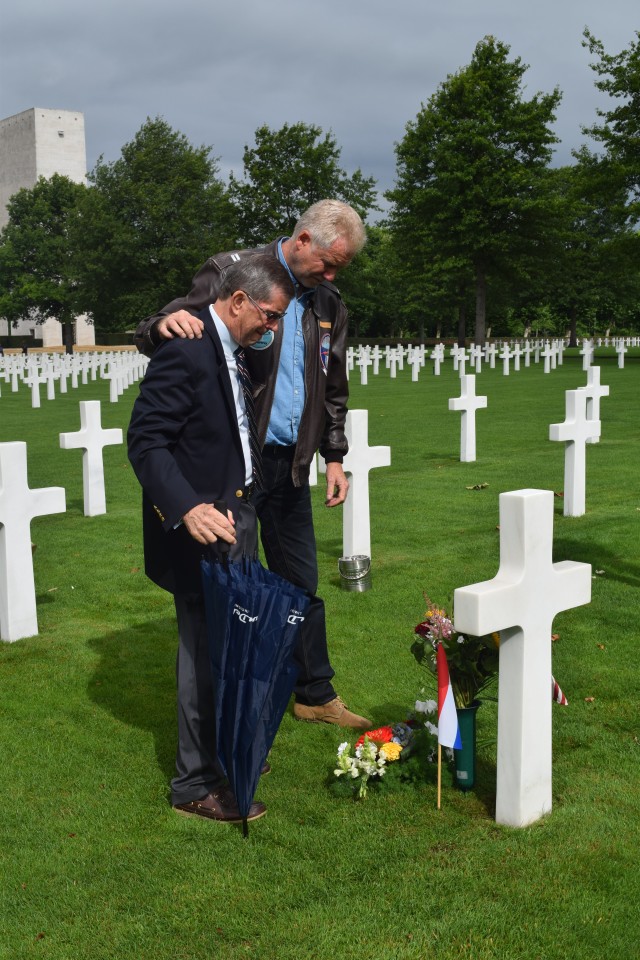 William Burd Jr. and Carli Nelissen visit Capt. Burd's grave