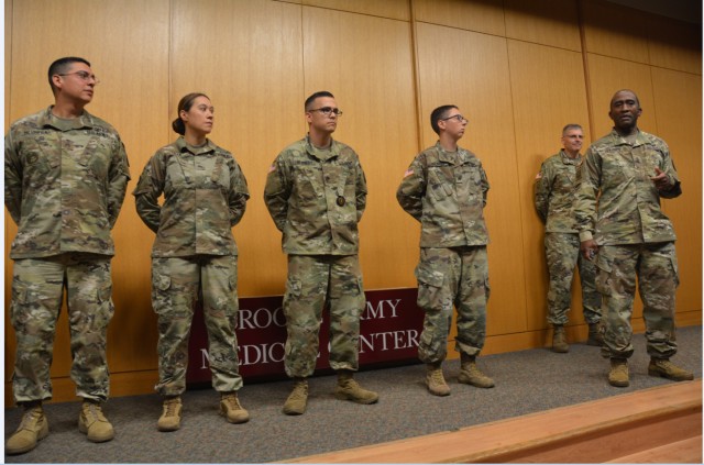 Brooke Army Medical Center awards first 68W gold badges