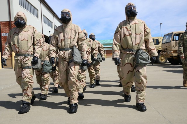 6-8 CAV trains on Army's newest gas mask