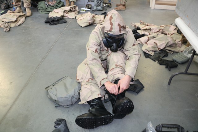 6-8 CAV trains on Army's newest gas mask