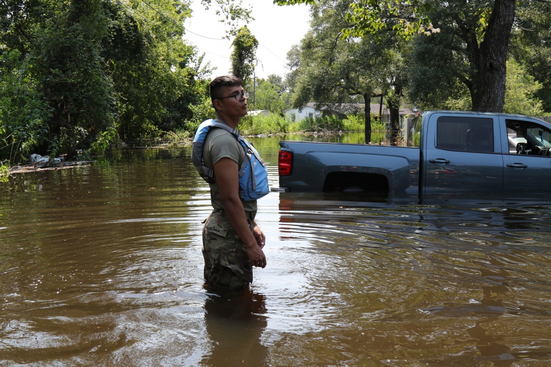 Texas Soldiers Break Language Barriers To Help Victims Of Hurricane 