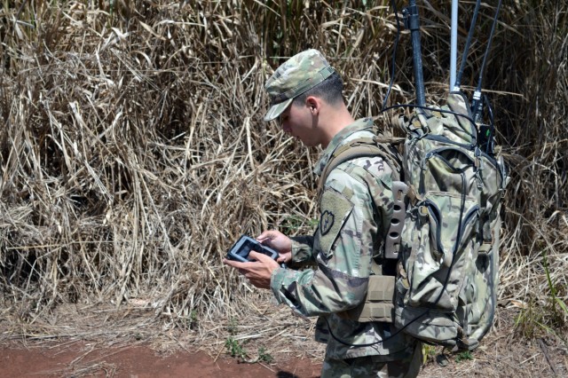 Electronic warfare specialists train on VROD systems