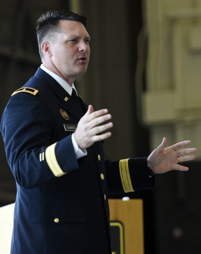 Army Reservist pins first star