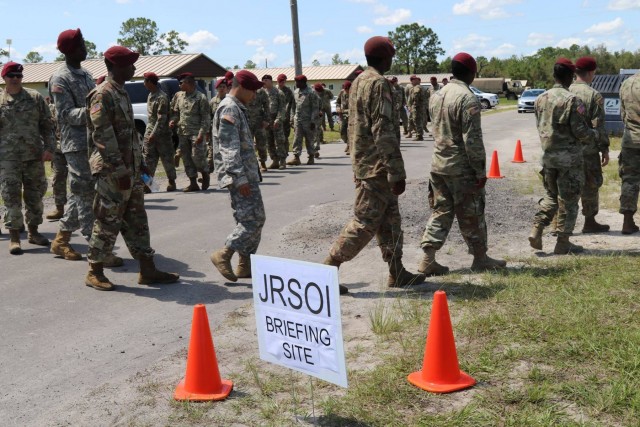 Paratroopers arrive to support relief efforts in Florida