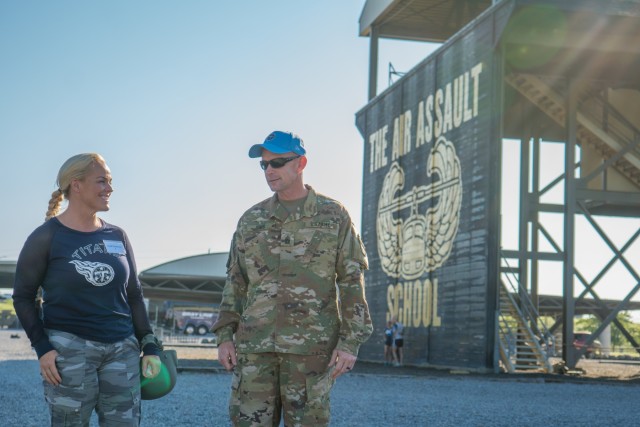 Women of Tenn. Titans drop in on Screaming Eagles