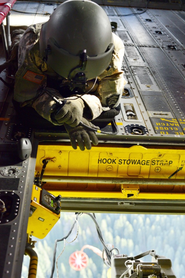 Oregon Army National Guard assists wildfire suppression efforts