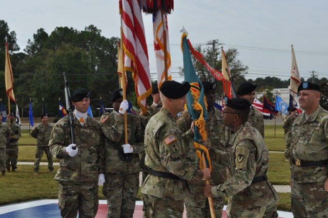 U.S. Army Expeditionary Contracting Command to case colors