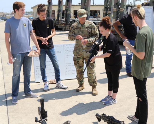 New recruits learn from 96th Transportation Company