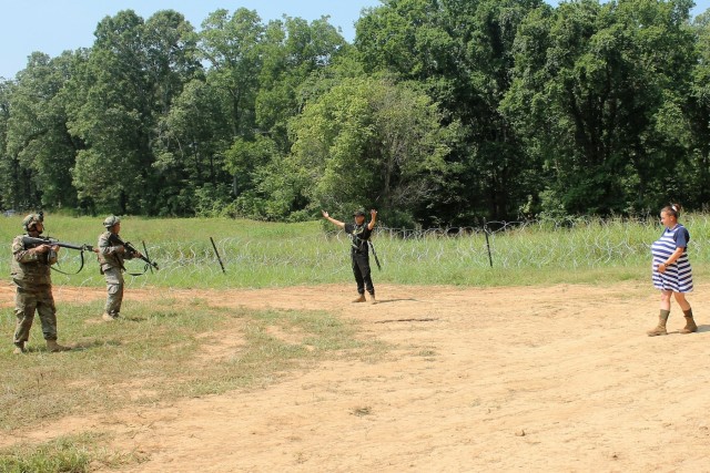 Kentucky Army National Guard trains with 129th CSSB